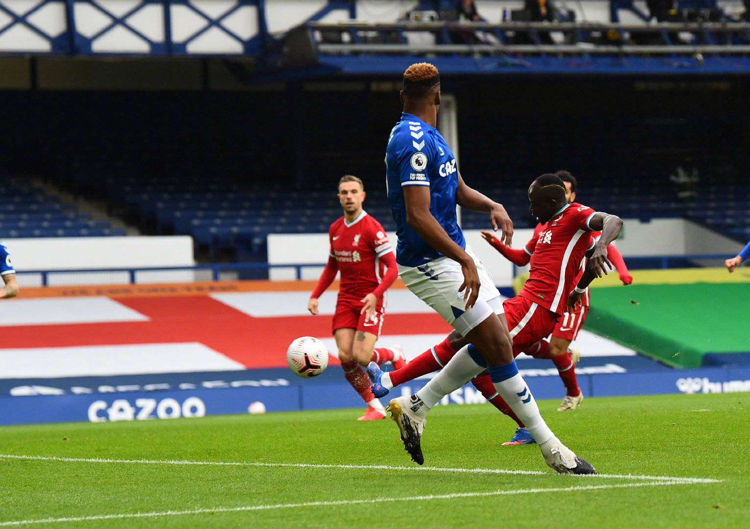 媒体泛滥的 媒体泛滥的